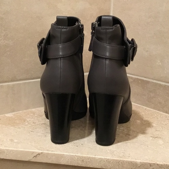 Franco Sarto Ankle Boots in Dark Gray- Worn Once - Sz 7.5 - Picture 5 of 6